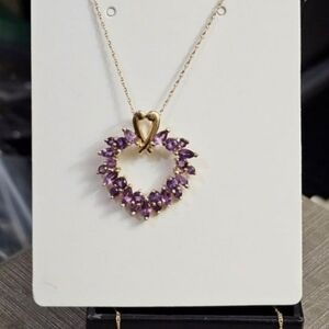 10K Yellow Gold Amethyst heart necklace! Stamped 10k on the chain and back of th